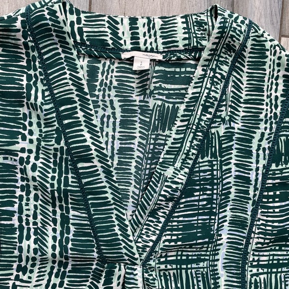 ***Halogen Green White Pattern Tank - Picture 4 of 9